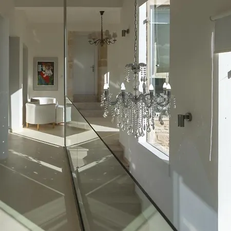 Villa Constantia